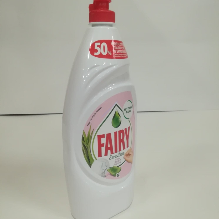 Płyn do mycia naczyń FAIRY 0,9L Mix Zapachów